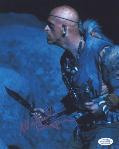 MICHAEL BERRYMAN SIGNED THE HILLS HAVE EYES 8X10 PHOTO ACOA