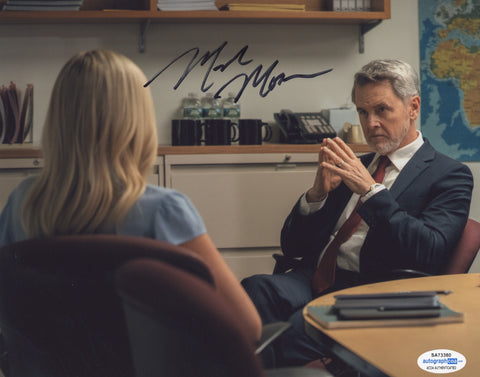 MARK MOSES SIGNED BOMBSHELL 8X10 PHOTO ACOA