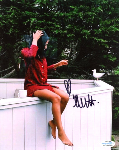 MEAGAN HOLDER SIGNED 8X10 PHOTO 2 ACOA