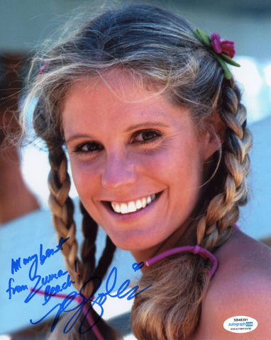 P.J. SOLES SIGNED 8X10 PHOTO ACOA