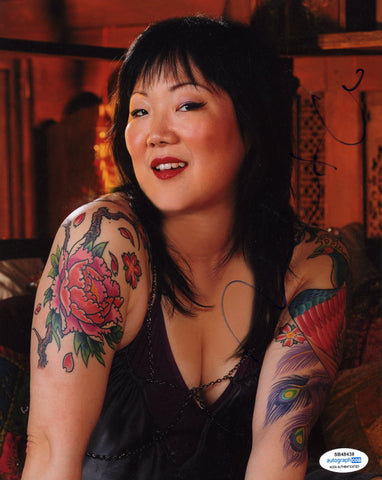 MARGARET CHO SIGNED 8X10 PHOTO ACOA