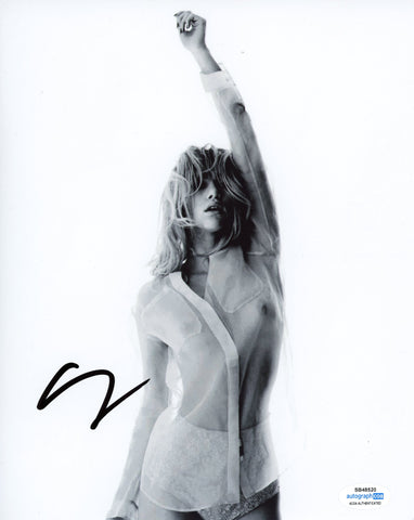 SUKI WATERHOUSE SIGNED 8X10 PHOTO 9 ACOA