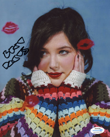 LUCY DACUS SIGNED 8X10 PHOTO 2 ACOA