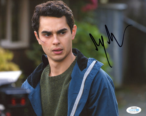 MAX MINGHELLA SIGNED HORNS 8X10 PHOTO ACOA