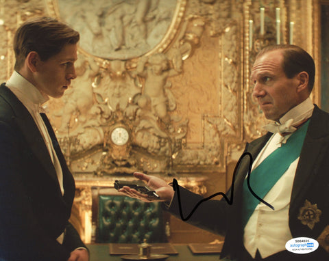 HARRIS DICKINSON SIGNED THE KING'S MAN 8X10 PHOTO ACOA