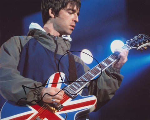 NOEL GALLAGHER SIGNED OASIS 8X10 PHOTO