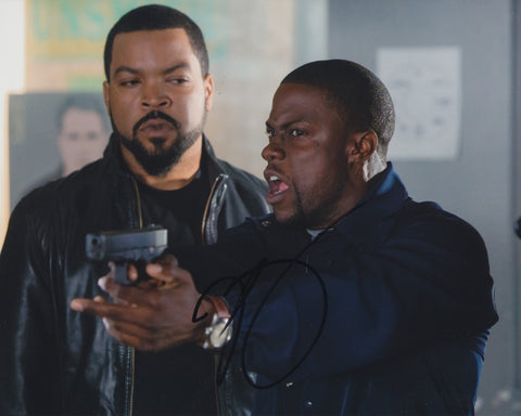 KEVIN HART SIGNED RIDE ALONG 8X10 PHOTO