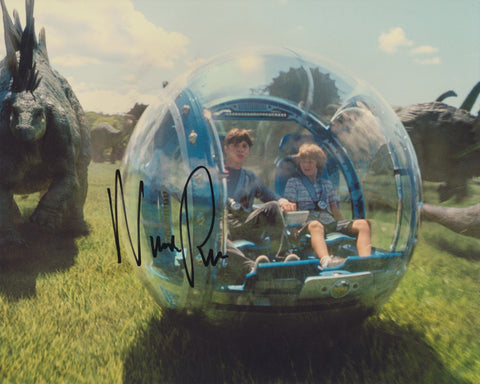 NICK ROBINSON SIGNED JURASSIC WORLD 8X10 PHOTO 3
