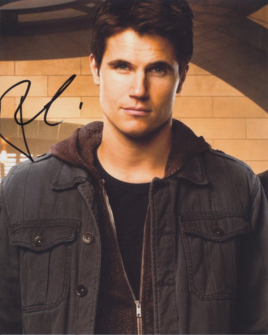 ROBBIE AMELL SIGNED 8X10 PHOTO 8