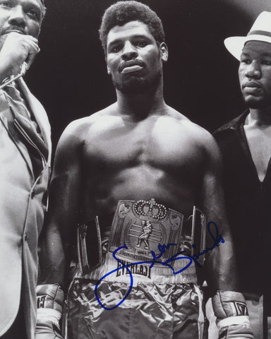 LEON SPINKS SIGNED BOXING 8X10 PHOTO 2