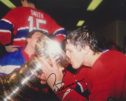 GUY CARBONNEAU SIGNED MONTREAL CANADIENS 8X10 PHOTO