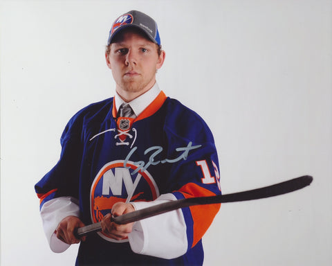 GRIFFIN REINHART SIGNED NEW YORK ISLANDERS 8X10 PHOTO