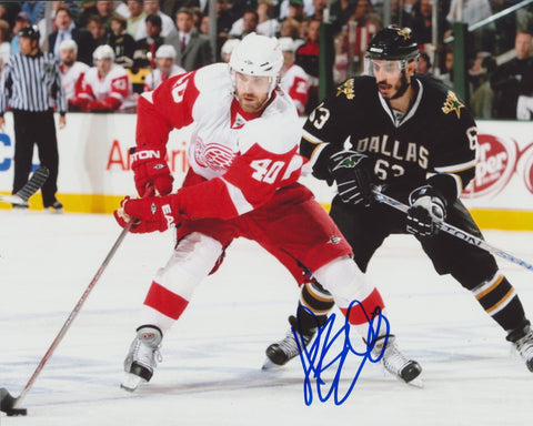 HENRIK ZETTERBERG SIGNED DETROIT RED WINGS 8X10 PHOTO