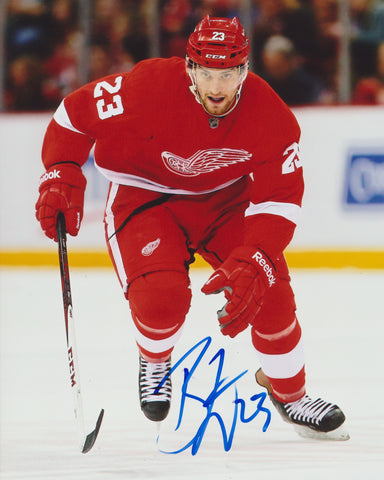 BRIAN LASHOFF SIGNED DETROIT RED WINGS 8X10 PHOTO 2