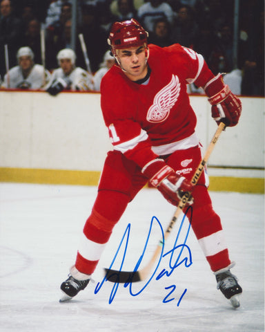 ADAM OATES SIGNED DETROIT RED WINGS 8X10 PHOTO