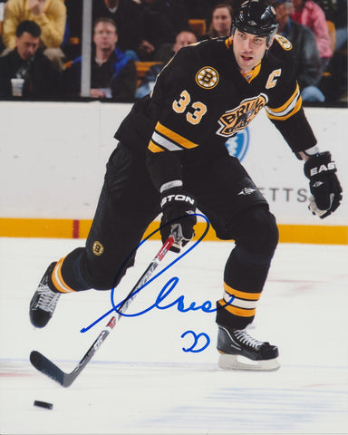 ZDENO CHARA SIGNED BOSTON BRUINS 8X10 PHOTO