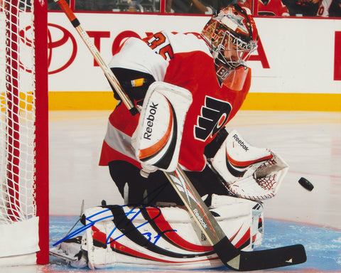 SERGEI BOBROVSKY SIGNED PHILADELPHIA FLYERS 8X10 PHOTO 2