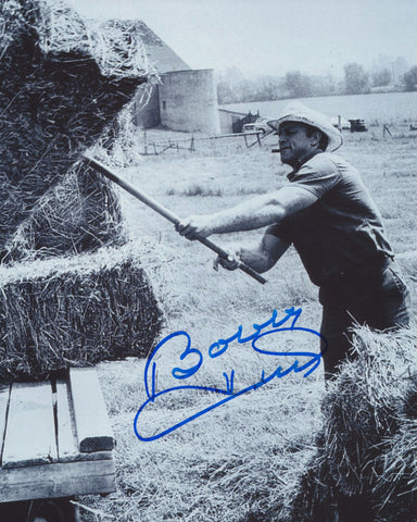 BOBBY HULL SIGNED CHICAGO BLACKHAWKS 8X10 PHOTO