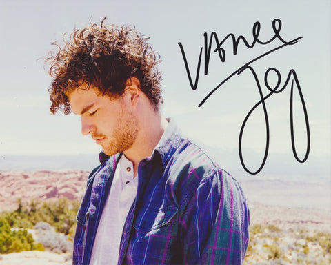 VANCE JOY SIGNED 8X10 PHOTO 5