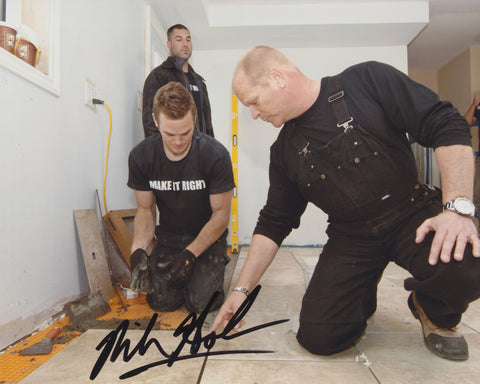 MIKE HOLMES SIGNED HOLMES ON HOMES 8X10 PHOTO