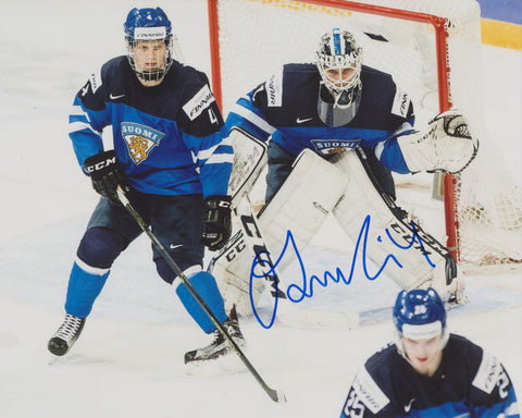 OLLI JUOLEVI SIGNED TEAM FINLAND 8X10 PHOTO