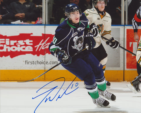 TOM WILSON SIGNED PLYMOUTH WHALERS 8X10 PHOTO