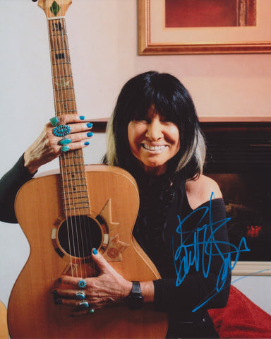 BUFFY SAINTE-MARIE SIGNED 8X10 PHOTO 2