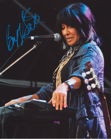 BUFFY SAINTE-MARIE SIGNED 8X10 PHOTO 4