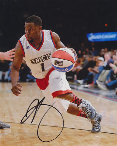 KEVIN HART SIGNED BASKETBALL 8X10 PHOTO 3