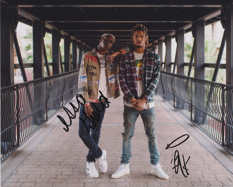 THE UNDERACHIEVERS SIGNED 8X10 PHOTO 2