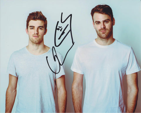 THE CHAINSMOKERS SIGNED 8X10 PHOTO