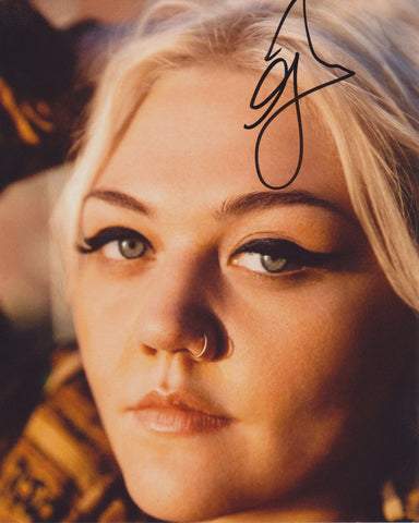 ELLE KING SIGNED 8X10 PHOTO 5