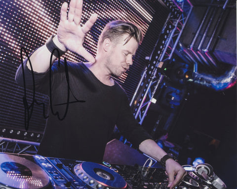 FERRY CORSTEN SIGNED 8X10 PHOTO 5