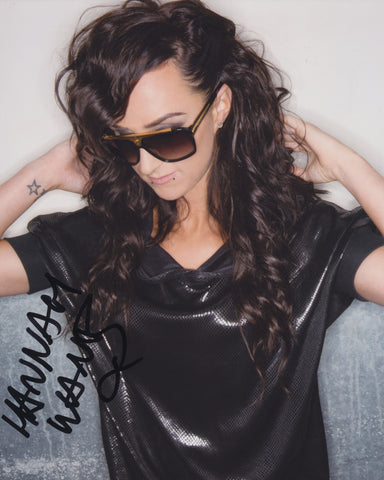 HANNAH WANTS SIGNED 8X10 PHOTO 3