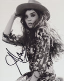 HAILEE STEINFELD SIGNED 8X10 PHOTO 8