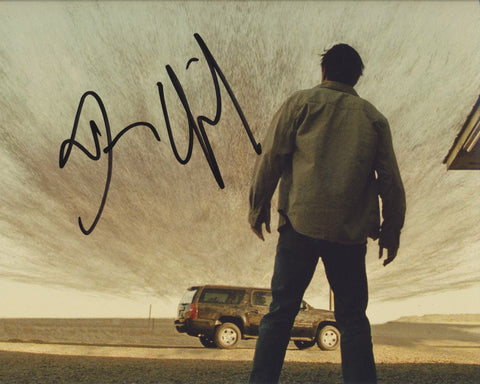 DENNIS QUAID SIGNED LEGION 8X10 PHOTO