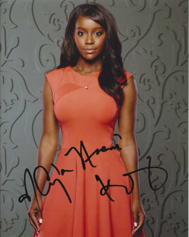 AJA NAOMI KING SIGNED HOW TO GET AWAY WITH MURDER 8X10 PHOTO