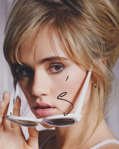 SUKI WATERHOUSE SIGNED 8X10 PHOTO 4