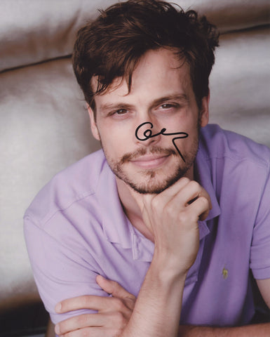 MATTHEW GREY GUBLER SIGNED 8X10 PHOTO 3