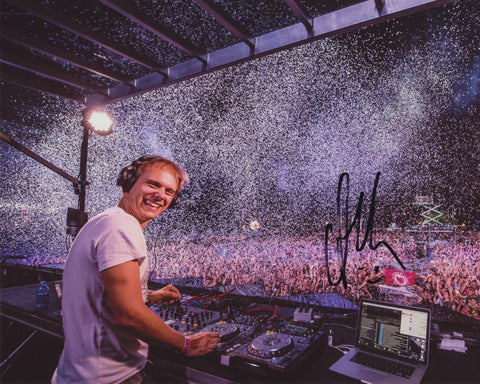 ARMIN VAN BUUREN SIGNED 8X10 PHOTO 10