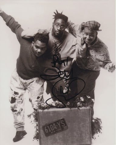 POSDNUOS SIGNED DE LA SOUL 8X10 PHOTO KELVIN MERCER 2