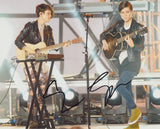 TEGAN AND SARA SIGNED 8X10 PHOTO 9