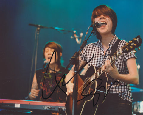 TEGAN AND SARA SIGNED 8X10 PHOTO 10