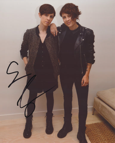 TEGAN AND SARA SIGNED 8X10 PHOTO 20