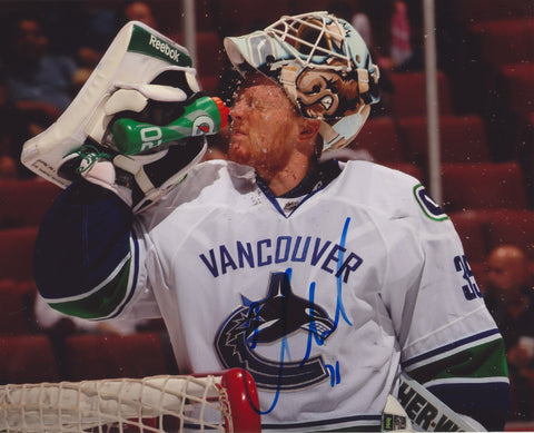 CORY SCHNEIDER SIGNED VANCOUVER CANUCKS 8X10 PHOTO