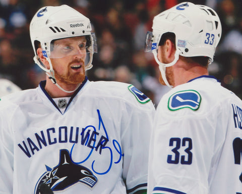 DANIEL SEDIN SIGNED VANCOUVER CANUCKS 8X10 PHOTO