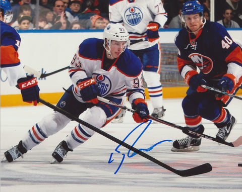 RYAN NUGENT-HOPKINS SIGNED EDMONTON OILERS 8X10 PHOTO 6