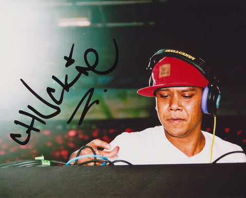 DJ CHUCKIE SIGNED 8X10 PHOTO CLYDE NARAIN 5