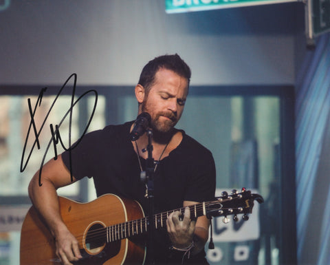 KIP MOORE SIGNED 8X10 PHOTO 3