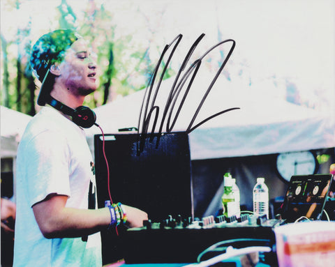 KYGO SIGNED 8X10 PHOTO 3